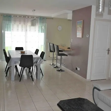Casa vacanze Jolie Maison Cosy Proche & Cite De La Voile Larmor-Plage